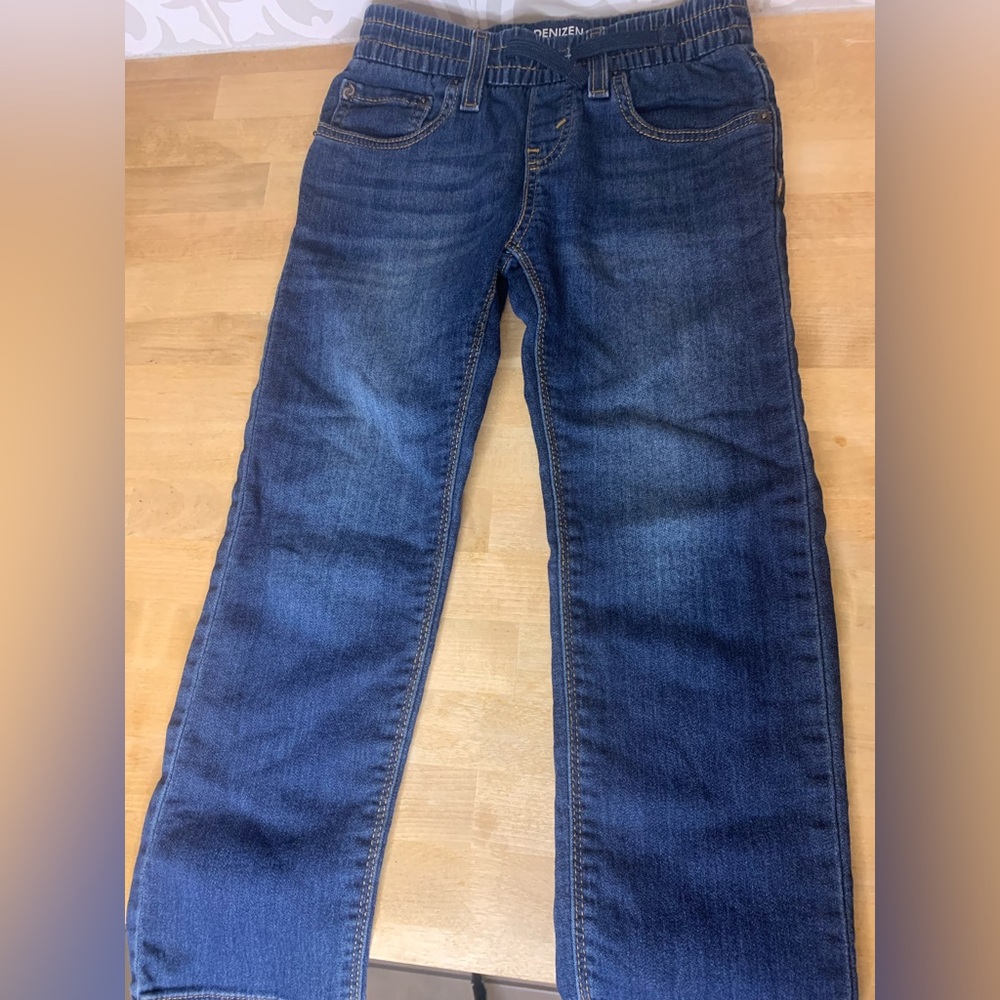 BOYS LEVI JEANS